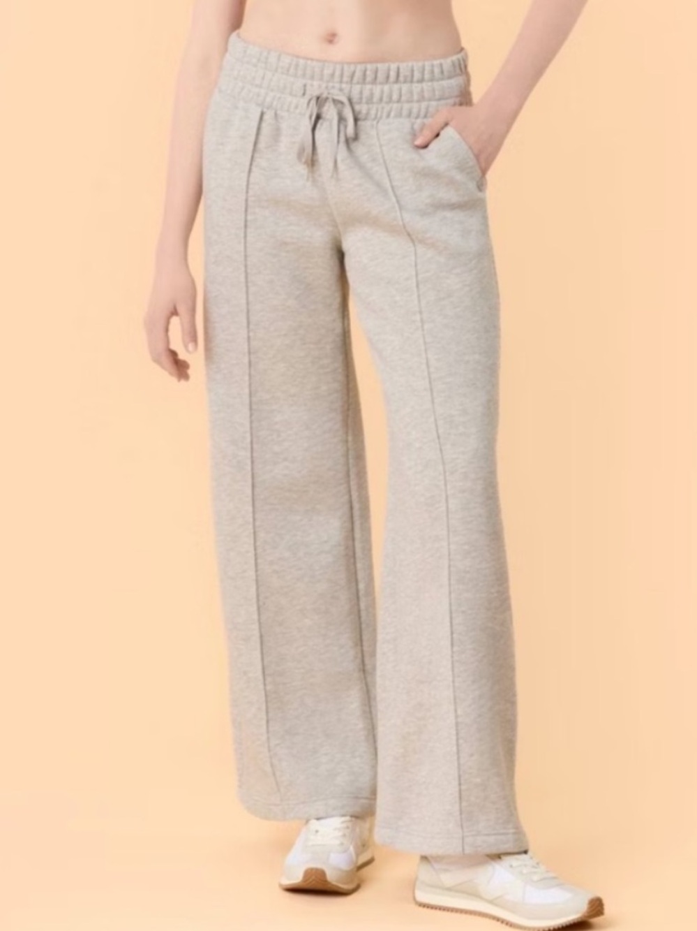 Blogilates Women's Travel
Trouser High-Rise Wide Leg
Sweatpants - Heathered Gray